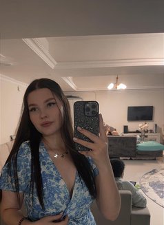 Yana - escort in Jeddah Photo 4 of 7