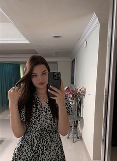 Yana - escort in Jeddah Photo 6 of 7
