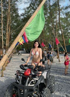 Yana Samson - Acompañantes transexual in Manila Photo 10 of 10