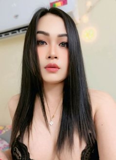 Yana - escort in Doha Photo 6 of 13