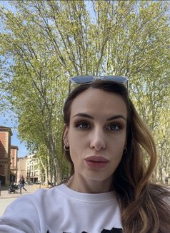 Yana - puta in Mauritius Photo 25 of 25