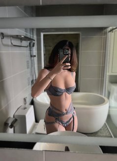 Yang - puta in Doha Photo 2 of 6