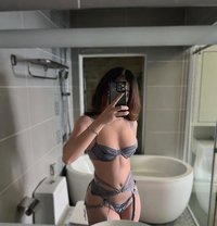 Yang - escort in Doha