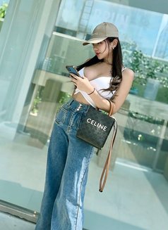 Yangziyi - escort in Guangzhou Photo 3 of 7