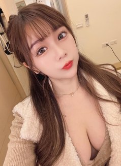 Yangziyi - escort in Guangzhou Photo 4 of 7