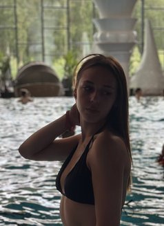 Yani - escort in Dubai Photo 6 of 10
