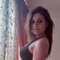 Yanine - escort in Bordeaux Photo 2 of 3