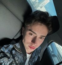 Yanis - Acompañantes masculino in İstanbul Photo 1 of 3