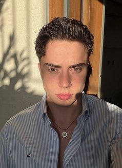 Yanis - Acompañantes masculino in İstanbul Photo 3 of 3