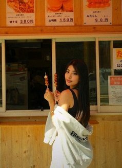 Yanna Eun - puta in Osaka Photo 2 of 7