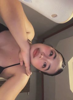 Yanna - escort in Cebu City Photo 2 of 6
