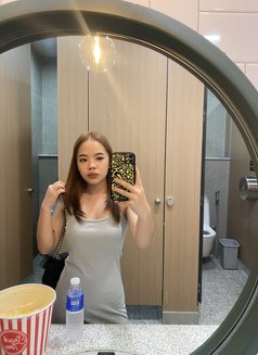 Yanna - escort in Manila Photo 7 of 7