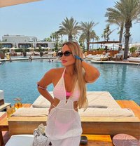 Yanna - escort in Dubai Photo 1 of 4