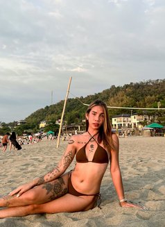 Yannah Lore - Transsexual escort in Manila Photo 1 of 7