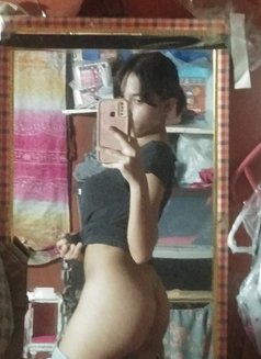 Yanyan18 - Transsexual escort in Manila Photo 1 of 5