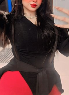 Yara - escort in Cairo Photo 1 of 4