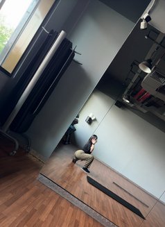 Yara - escort in Doha Photo 2 of 11