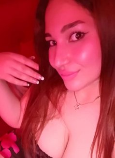 Yara - escort in Beirut Photo 6 of 10