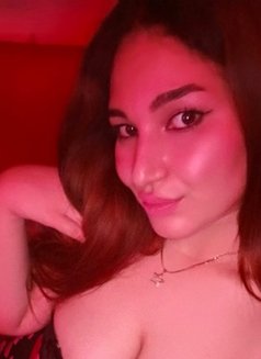 Yara - escort in Beirut Photo 8 of 10