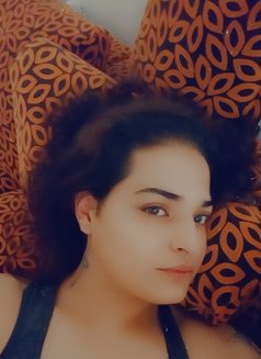 Yara - Acompañantes transexual in Beirut Photo 1 of 8