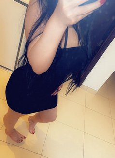 Yara - puta in Dubai Photo 7 of 8