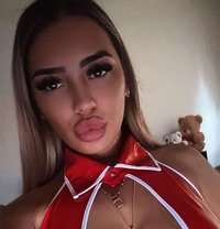 Yaren - escort in London