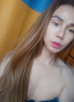 Yari - Transsexual escort in Dubai Photo 5 of 20