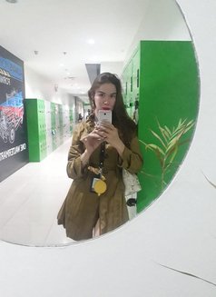 Yari - Transsexual escort in Dubai Photo 20 of 20