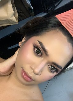 Yascy - Transsexual escort in Manila Photo 1 of 7