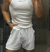 Yaser Promassage - Male escort in Beirut