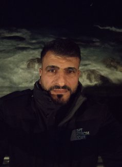 Yaser Promassage - Male escort in Beirut Photo 5 of 6