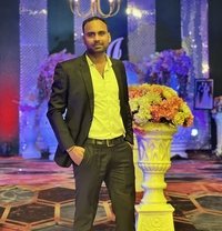 Yash JAAT - Acompañantes masculino in New Delhi