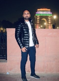 Yash JAAT - Male escort in New Delhi Photo 2 of 4