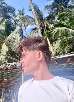 Yash - Male escort in Mumbai Photo 4 of 4