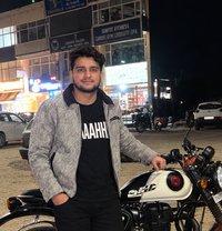 Yash - Acompañantes masculino in Chandigarh