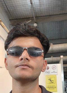 Yash - Male escort in Mumbai Photo 2 of 2