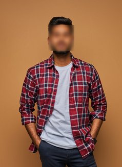 Yash - Male escort in New Delhi Photo 2 of 2