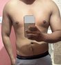 Yash - Acompañantes masculino in New Delhi Photo 3 of 3