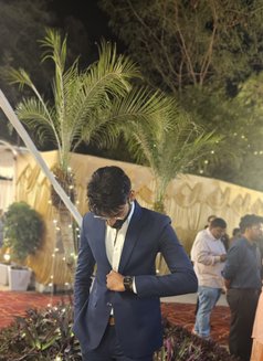 Yash - Male escort in Noida Photo 3 of 3