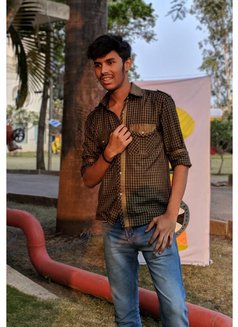 Yash - Male escort in Pune Photo 1 of 5