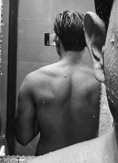 Yash Sharma - Male escort in New Delhi Photo 1 of 2