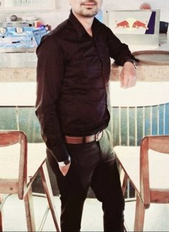 Yash Sherawat - Acompañantes masculino in Gurgaon Photo 2 of 3