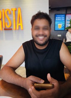 Kevin - Male escort in Colombo Photo 1 of 3