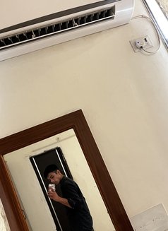 Yashhh - Male escort in New Delhi Photo 6 of 30