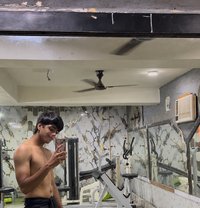 Yashhh - Acompañantes masculino in New Delhi