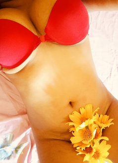Yashi Girl Cam Show - escort in Colombo Photo 3 of 15