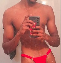 Yashi S - Male escort in Colombo