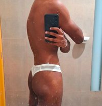 Yashi S - Male escort in Colombo
