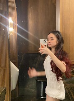 Yashi Vy - escort in Makati City Photo 2 of 8