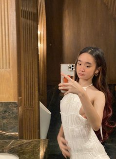 Yashi Vy - escort in Makati City Photo 5 of 8